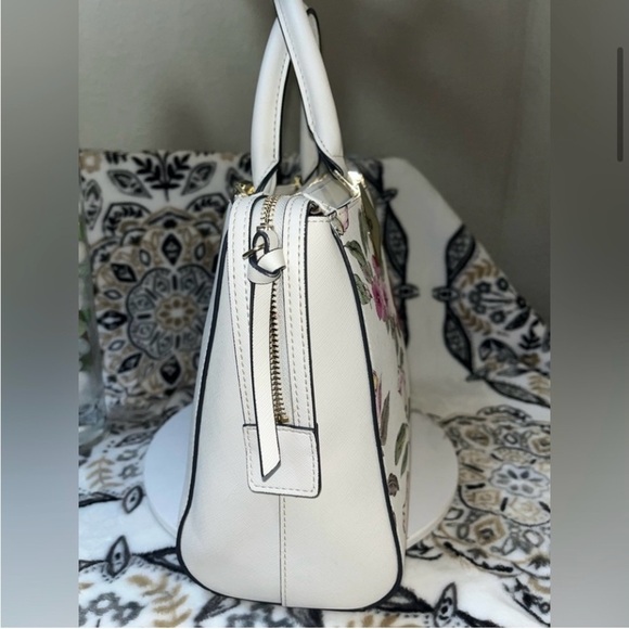 Karl Lagerfeld Paris Kendall Satchel - Picture 5 of 16